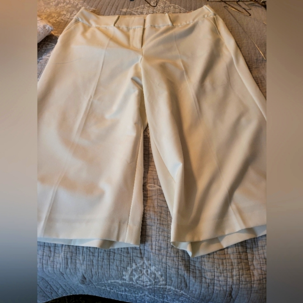 Lane Bryant Wide leg capri